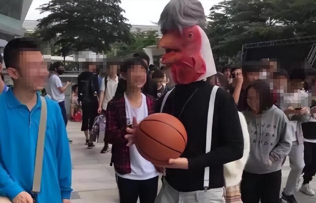只因梗是不是烂梗,泛滥且生硬的梗,只会让人尴尬__财经头条