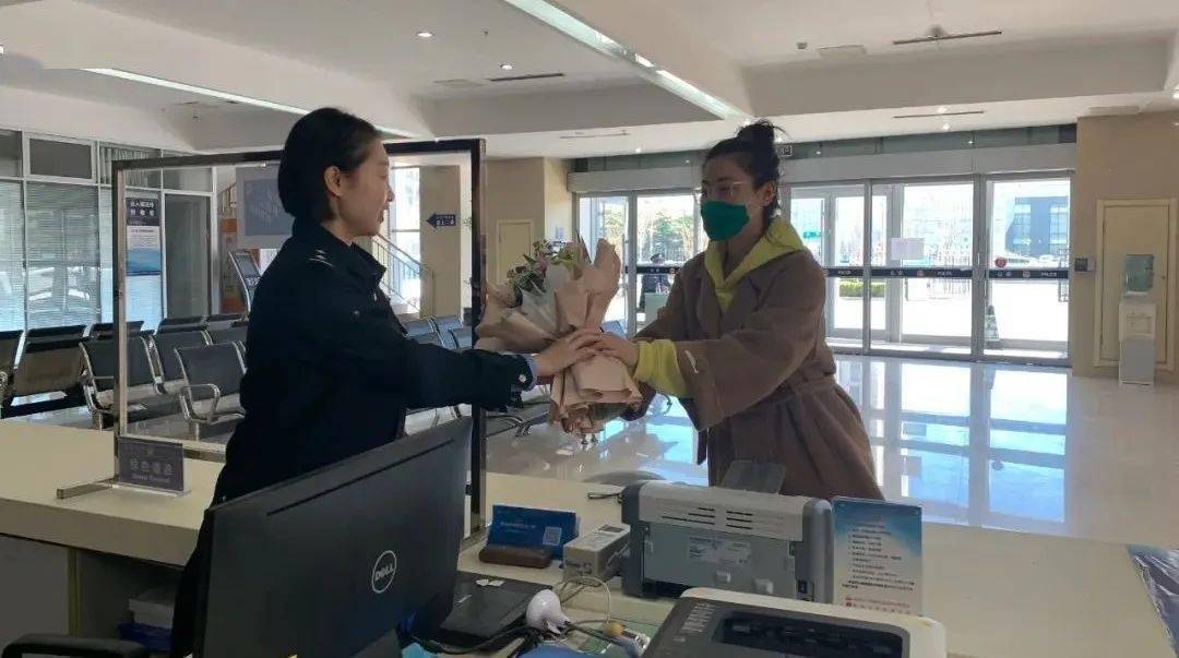 【你好,警察节】海阳公安向全市人民汇报休闲区蓝鸢梦想 - Www.slyday.coM 【你好,警察节】海阳公安向全市人民汇报休闲区蓝鸢梦想 - Www.slyday.coM