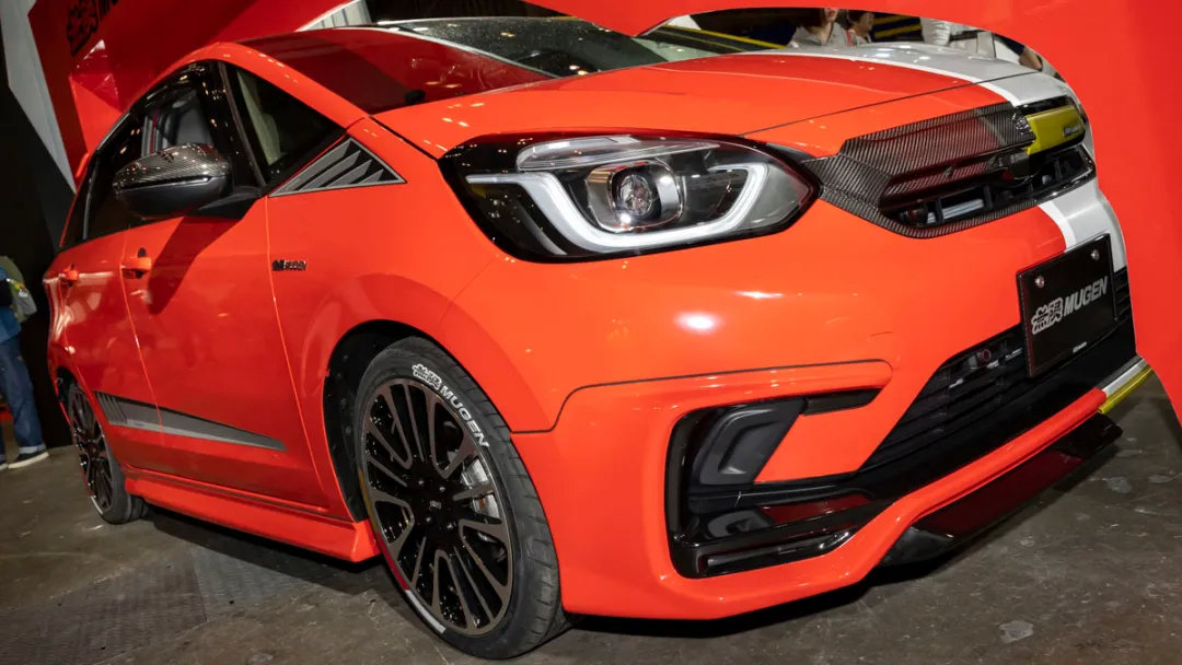 只需2万块！全新飞度就能变身“超跑”！