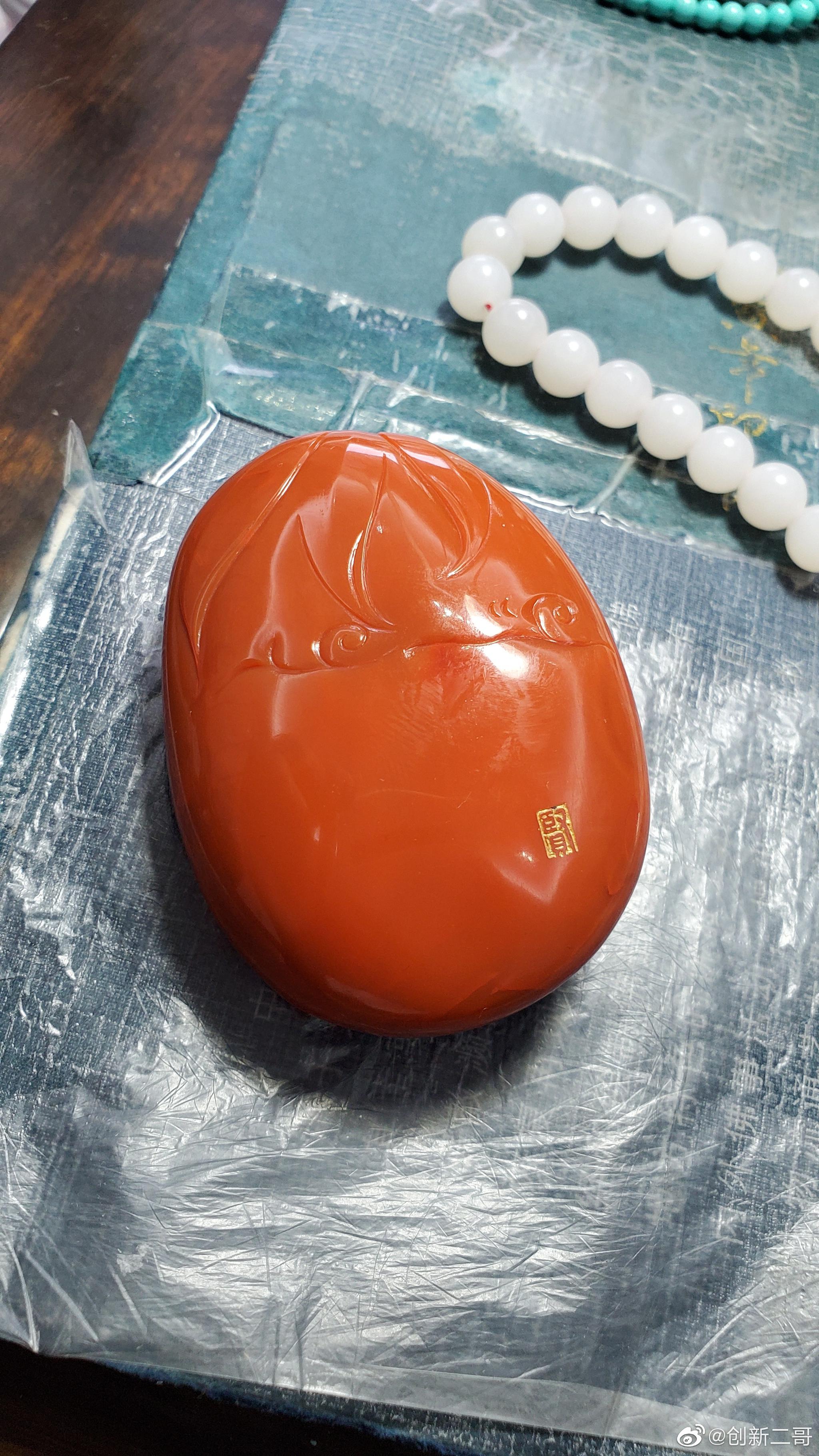 真正的原矿瓦西料颜色自然,正柿子红,润度非常好