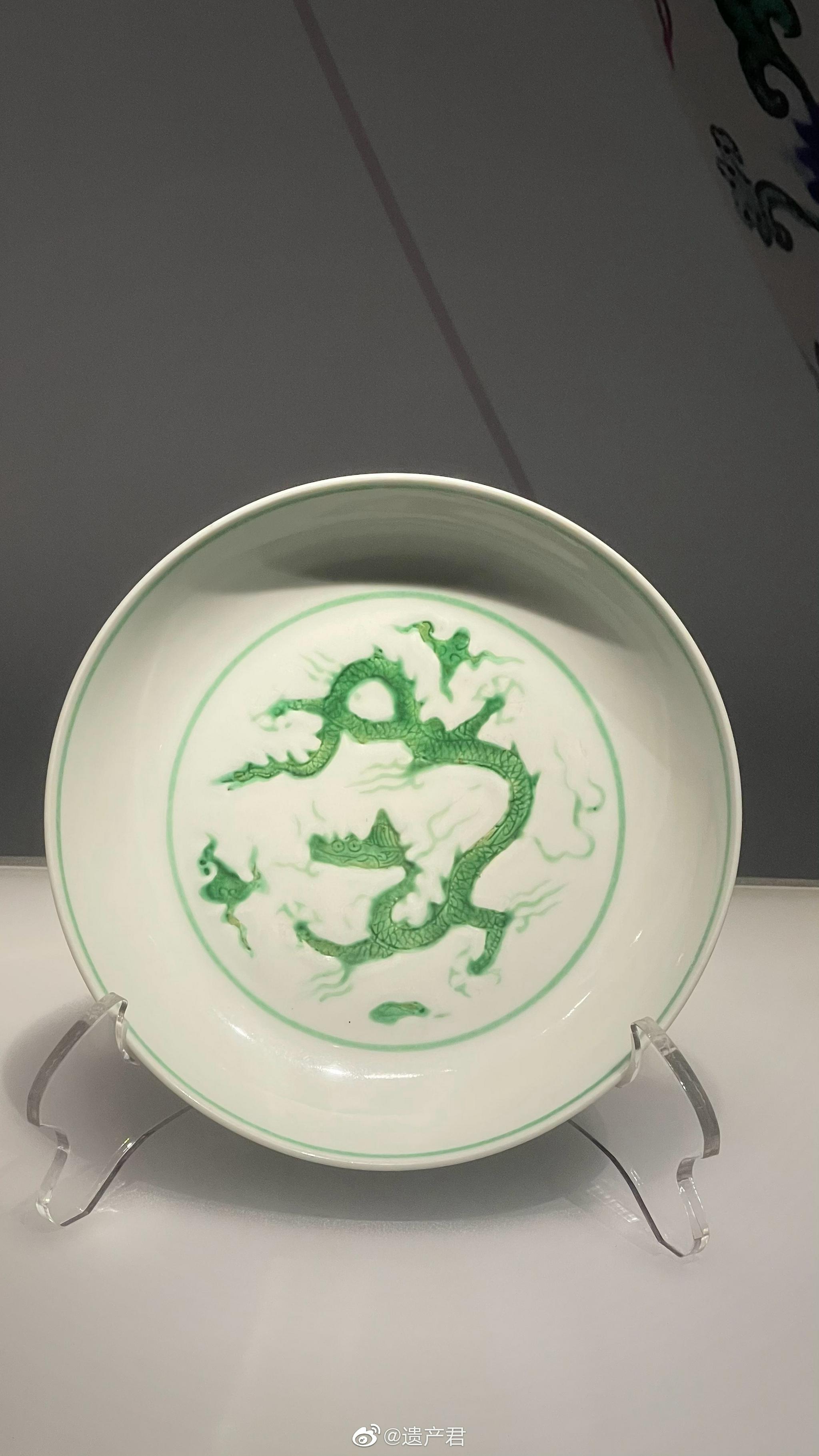 这条明代的龙有点潦草,看起来不太开心的样子