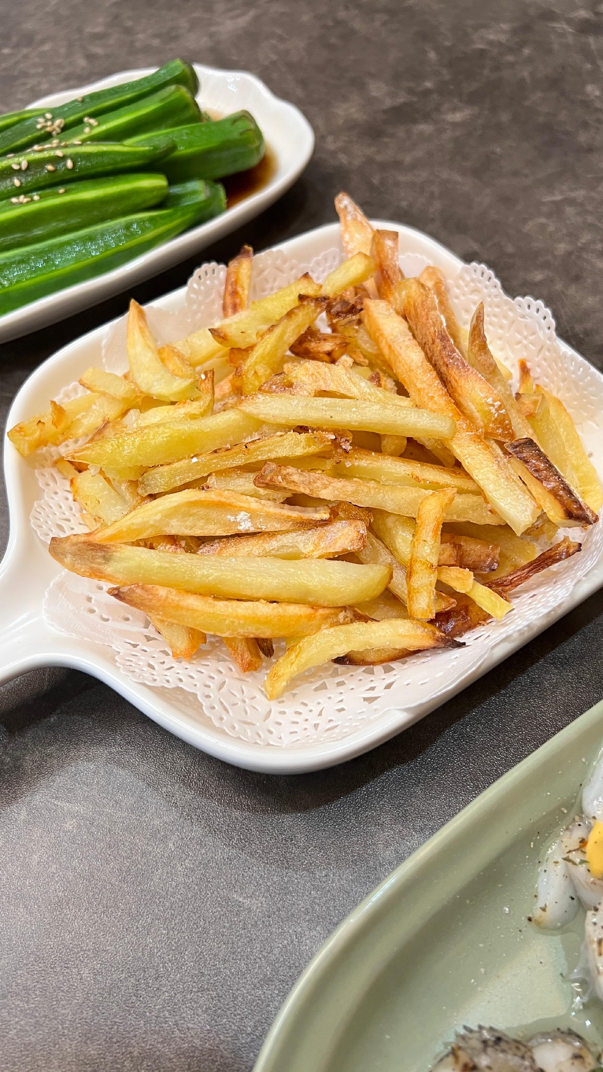 一不小心在家实现了薯条自由烤箱版的薯条就用了4g橄榄油