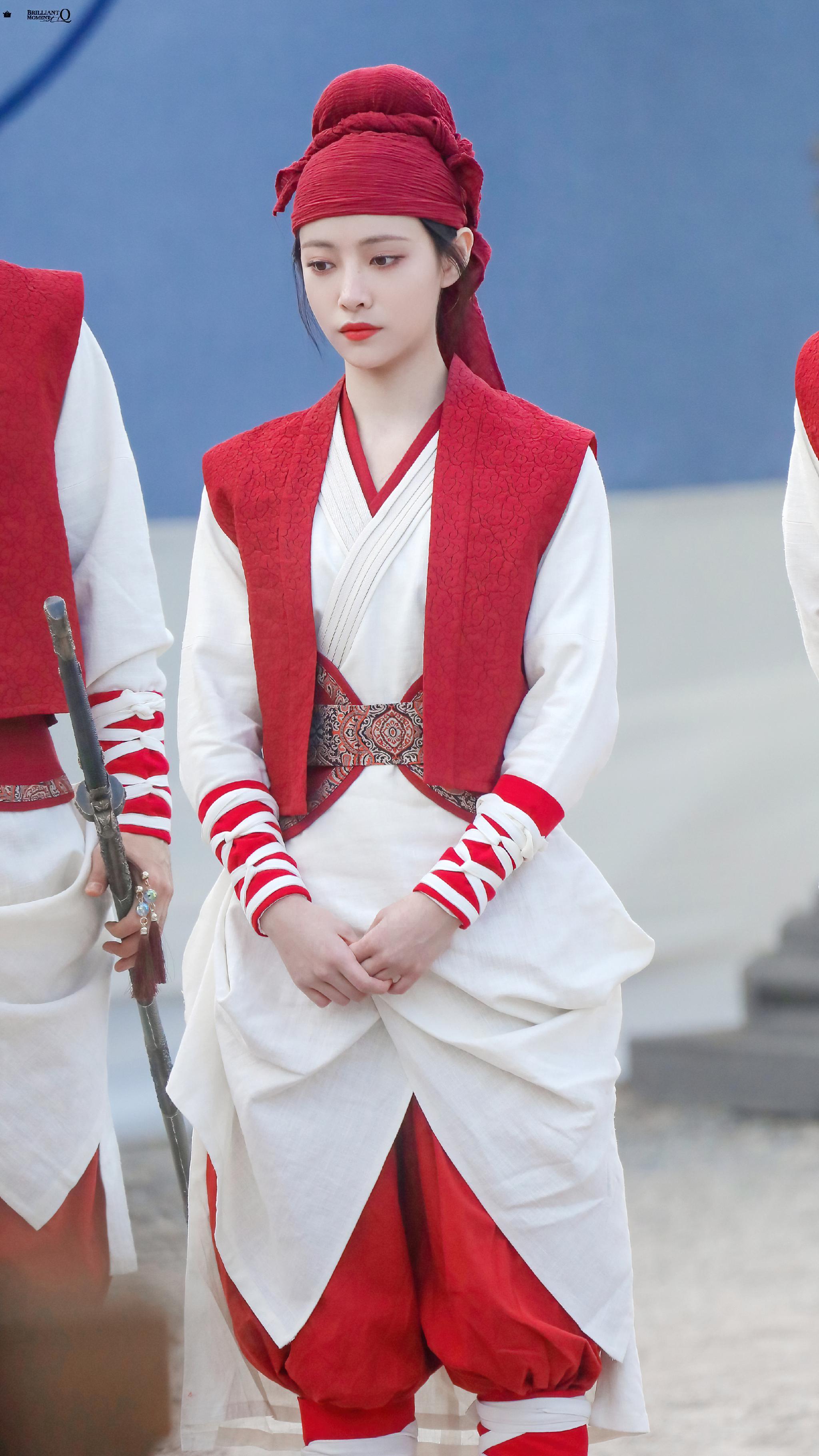 许佳琪清风朗月花正开打马球路透打马球的红衣公子太飒了吧