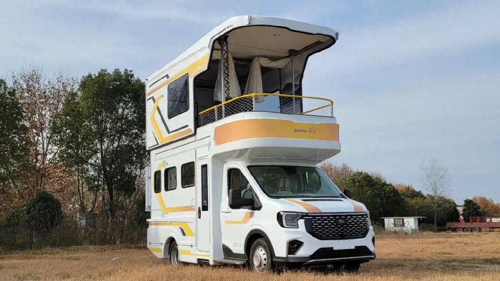 齐星星创ft3124y双层升顶房车露台全顺t8一升一拓奢享阔绰空间