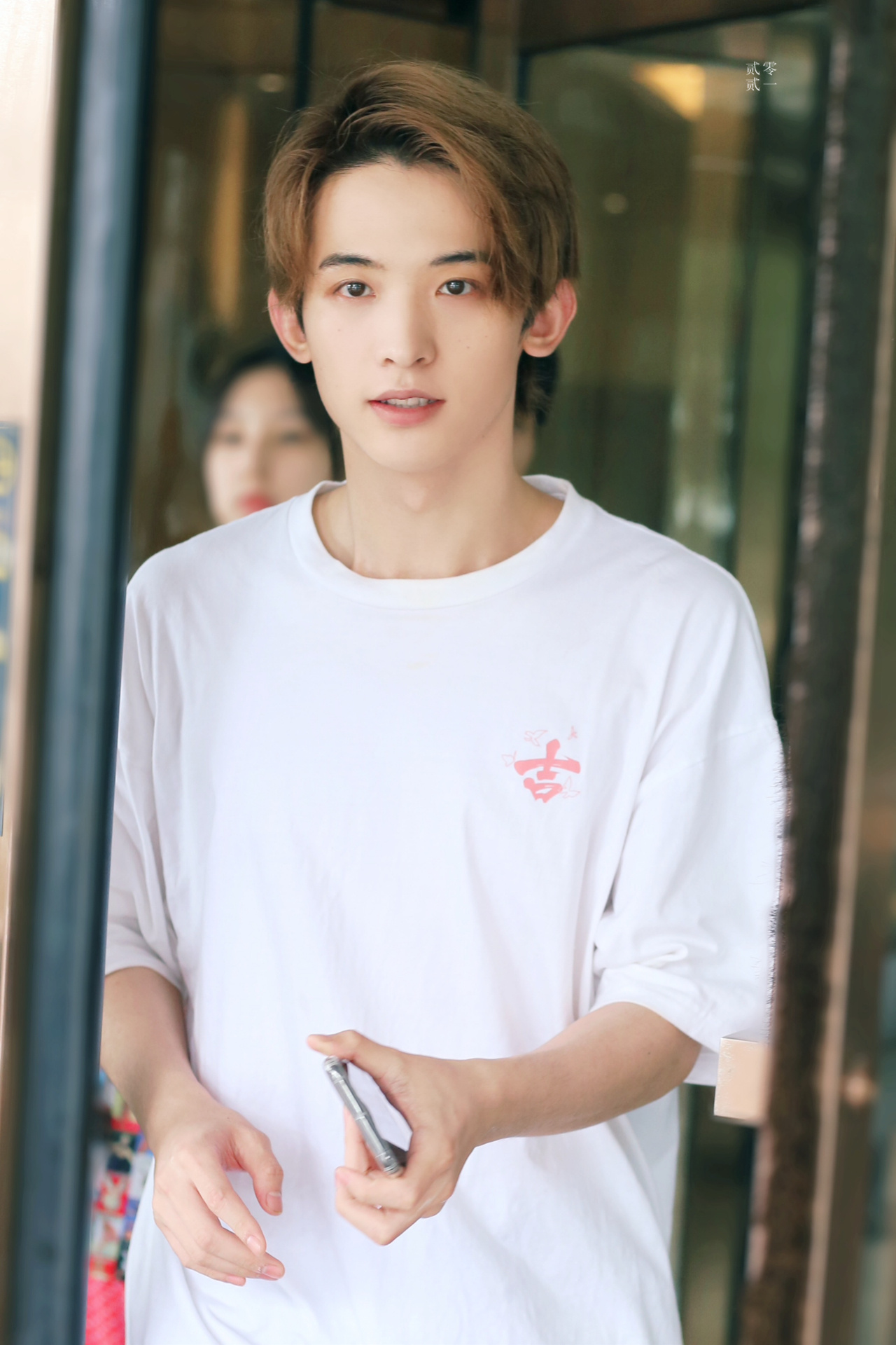 帅哥清爽又帅气 !