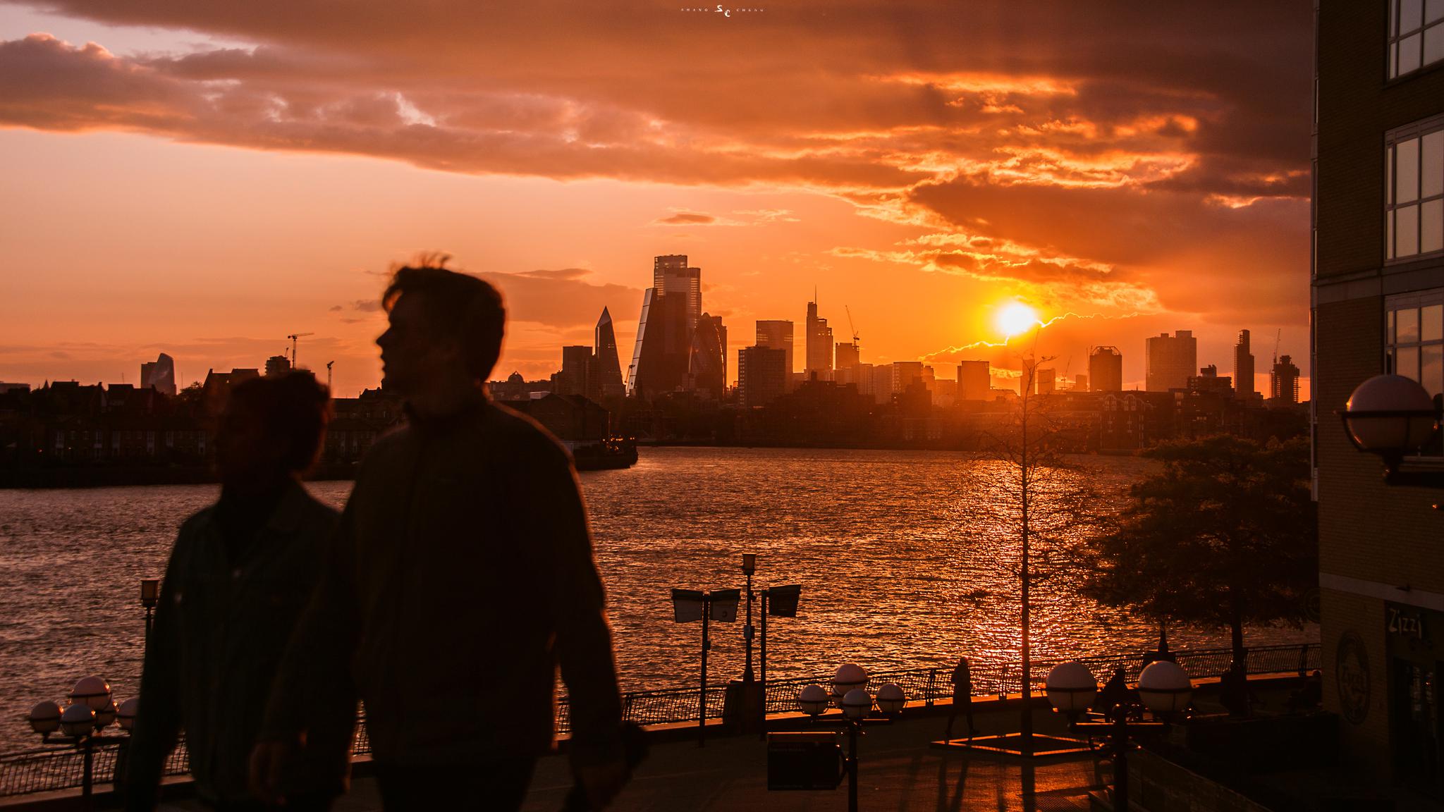 一起吹过晚风的人能记很久