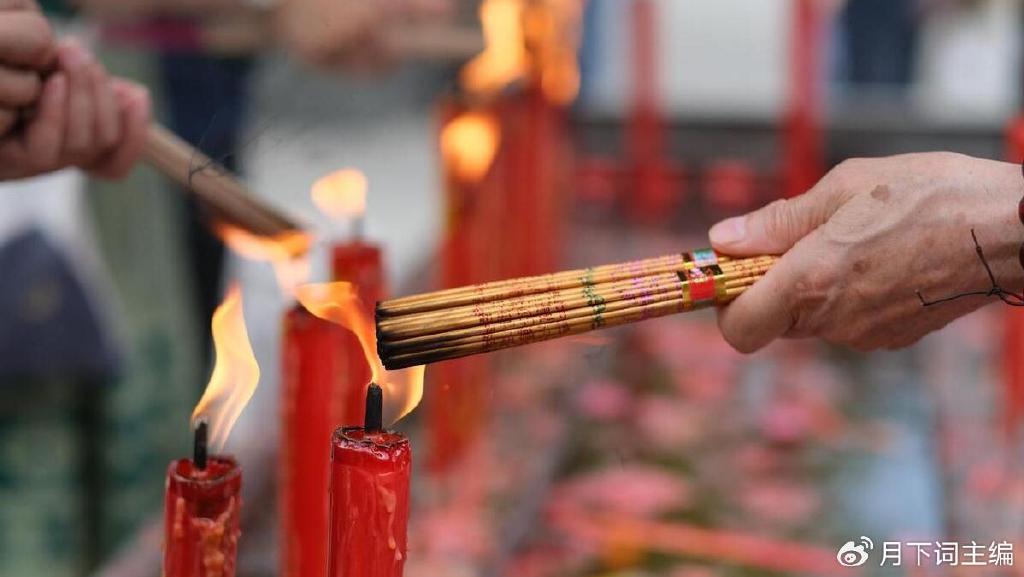 烧香时,3根,6根,9根,分别代表什么?为什么忌烧“断头香”?|道教|平安|习俗|文化|自然_新浪新闻