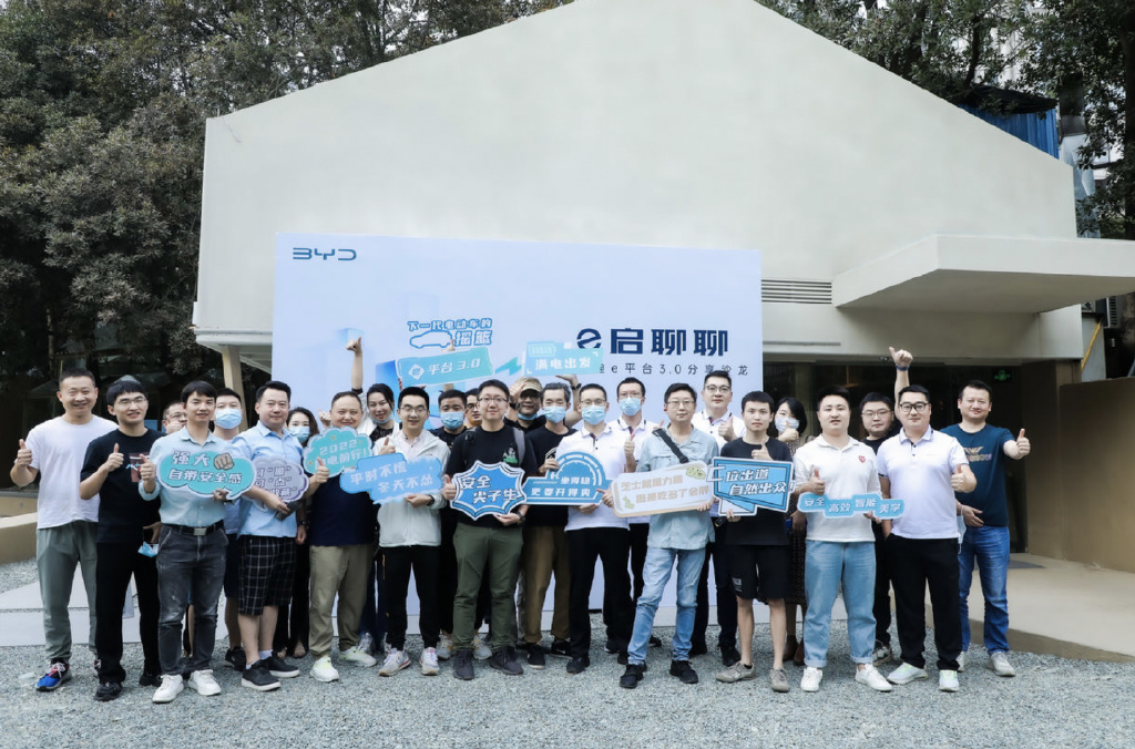 闭眼买、放心开的电动车是什么样？比亚迪@了全行业休闲区蓝鸢梦想 - Www.slyday.coM