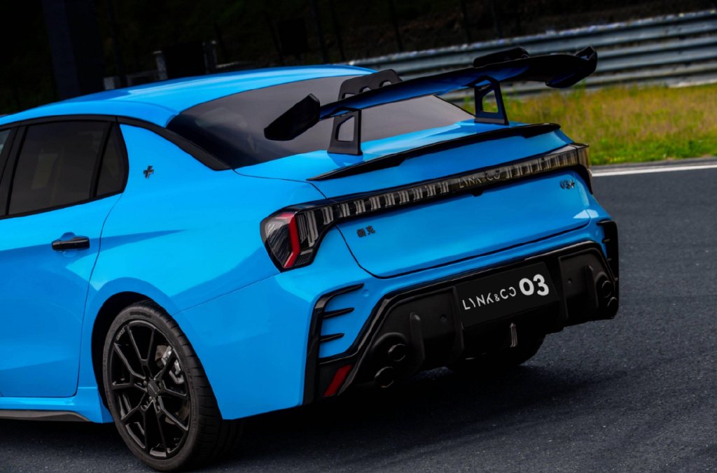 可以合法上路的赛车领克03tcr版抢先看