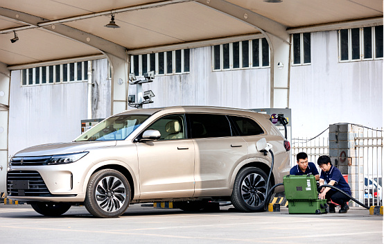 AITO问界M7通过充电兼容性测试 获得凯瑞认证五星认证休闲区蓝鸢梦想 - Www.slyday.coM