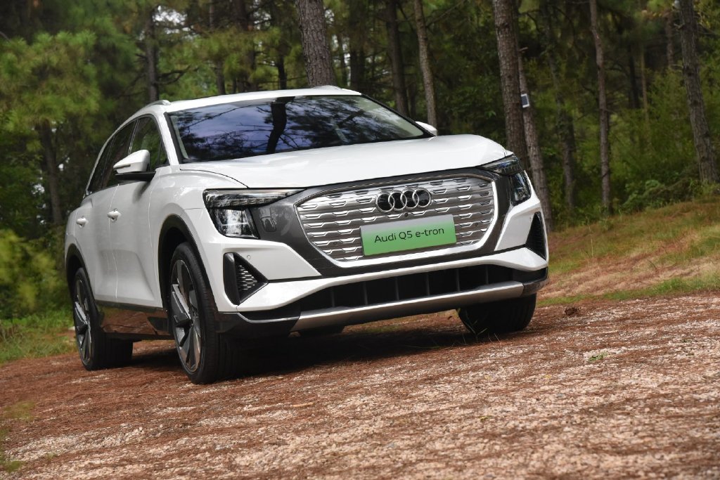 新四圈的电动答卷试驾上汽奥迪q5etron