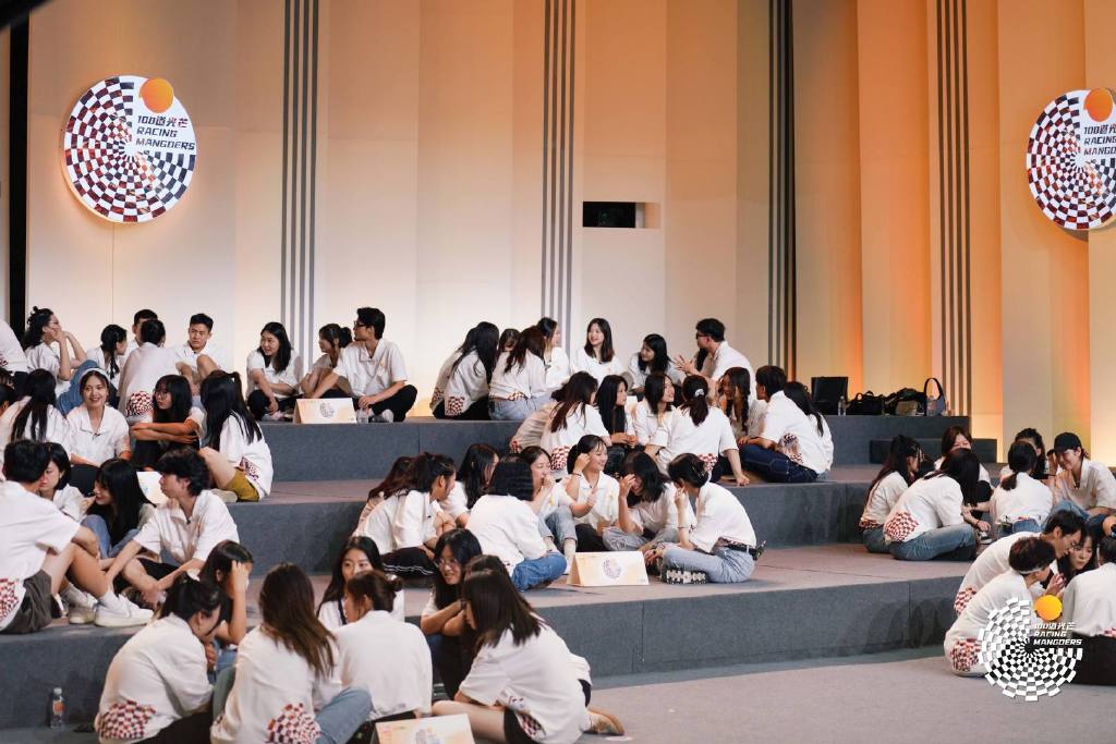 芒果新综艺绝了,唱主角的全是素人,汪涵何炅反而成了配角休闲区蓝鸢梦想 - Www.slyday.coM 芒果新综艺绝了,唱主角的全是素人,汪涵何炅反而成了配角休闲区蓝鸢梦想 - Www.slyday.coM