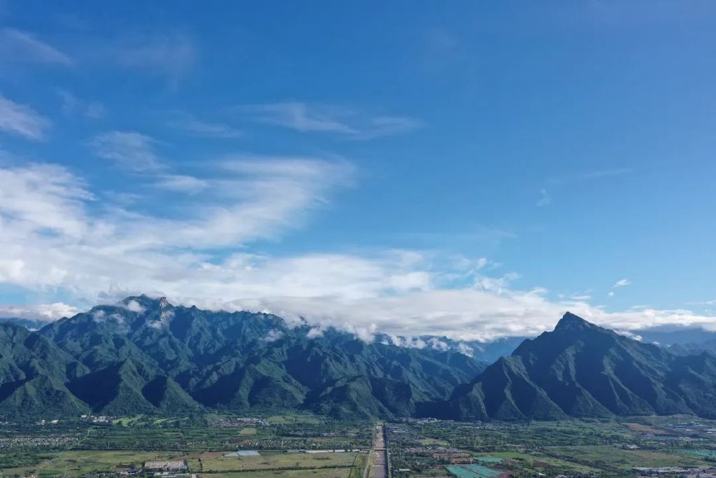 高新三期,南山下,不限购观山叠院,首开在即!|南山|实景图|景观_新浪新闻