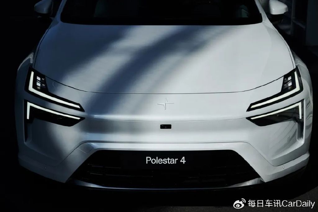 极星Polestar4首批车主提车了，30万能买到哪些高价值？-新浪汽车
