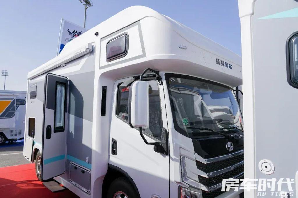 高赛平头轻卡房车跃进h500底盘空间大水电足家庭旅居优选