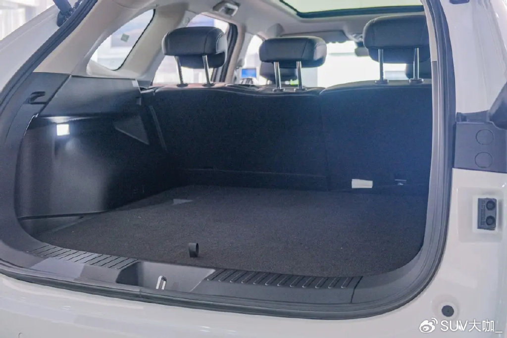 探店枭龙MAX，全系标配电四驱，15万买它合适不？