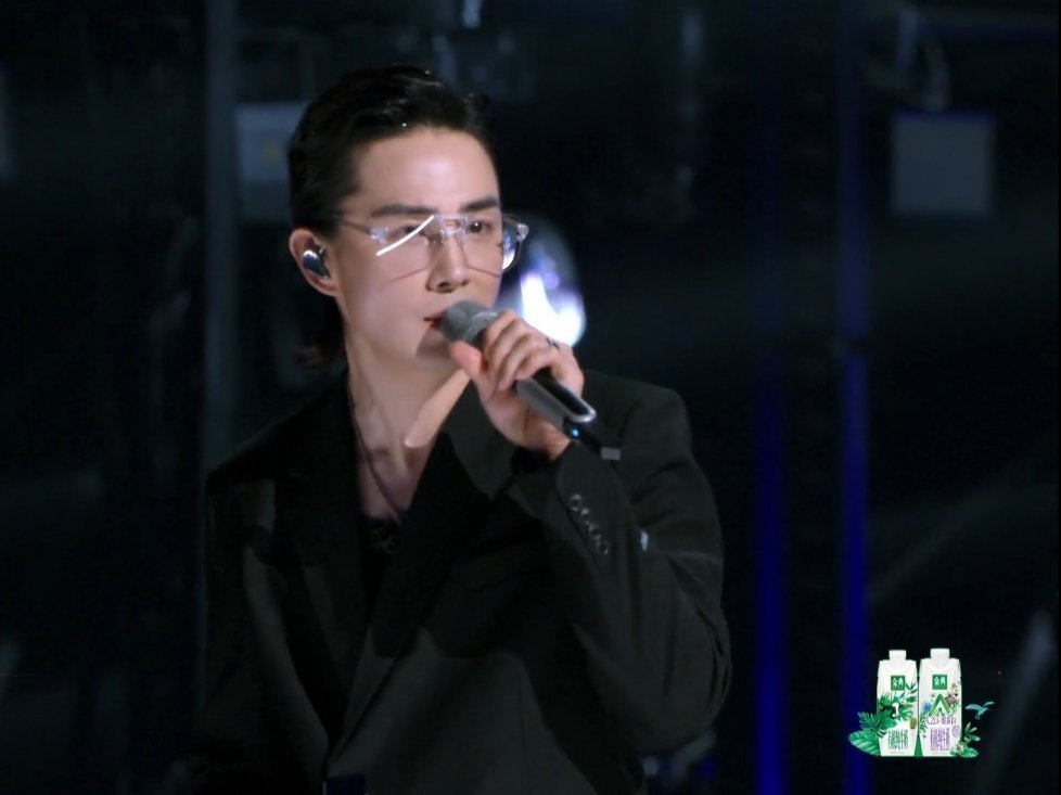 李承铉披荆斩棘的哥哥舞台也太帅了吧!