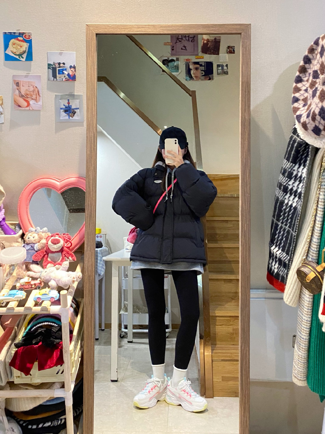 街拍造型怎么凹才够拉风少不了斯凯奇第四代熊猫鞋这个搭配神器