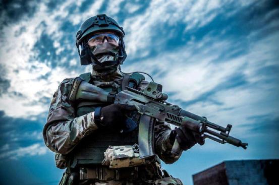 吃饭只要一分钟,难道这是中国特种兵的特殊技能?