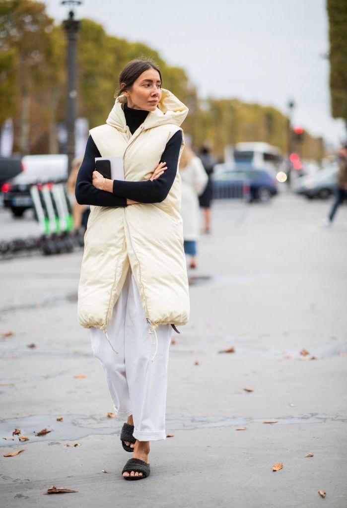 时尚街拍羽绒马甲