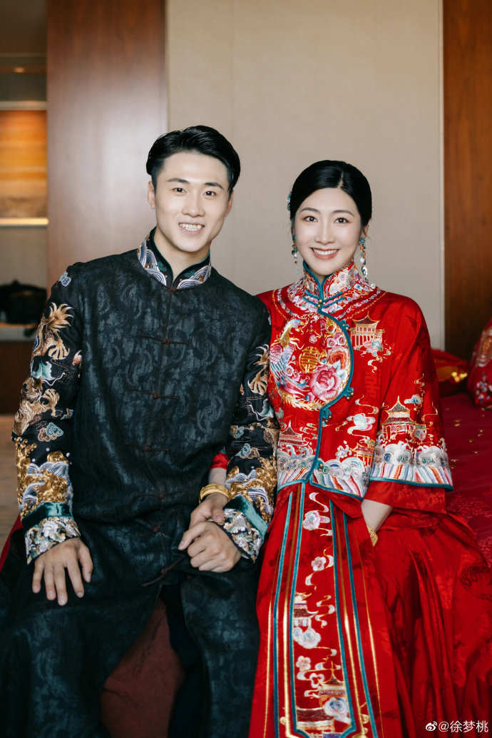 恭喜！奥运冠军徐梦桃晒和王心迪结婚照，网友：早生贵子休闲区蓝鸢梦想 - Www.slyday.coM