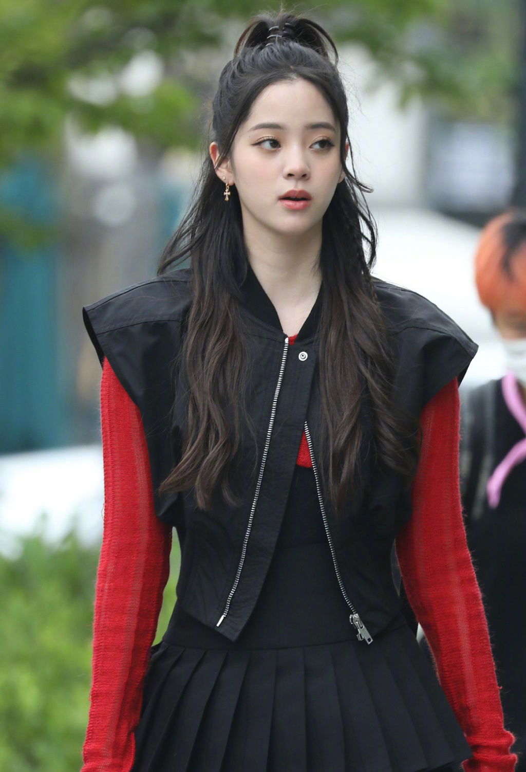 欧阳娜娜近期生图状态,可爱和美丽兼具!偶像剧的完美女主__财经头条