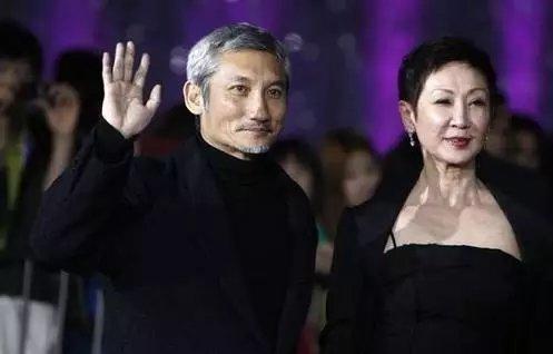 林青霞闺蜜亦舒偶像驰骋影坛的施南生为何不敌徐克小30岁助理
