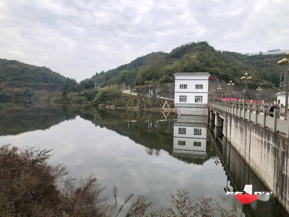 正式通水垫江龙滩水库日供水量可达5万吨