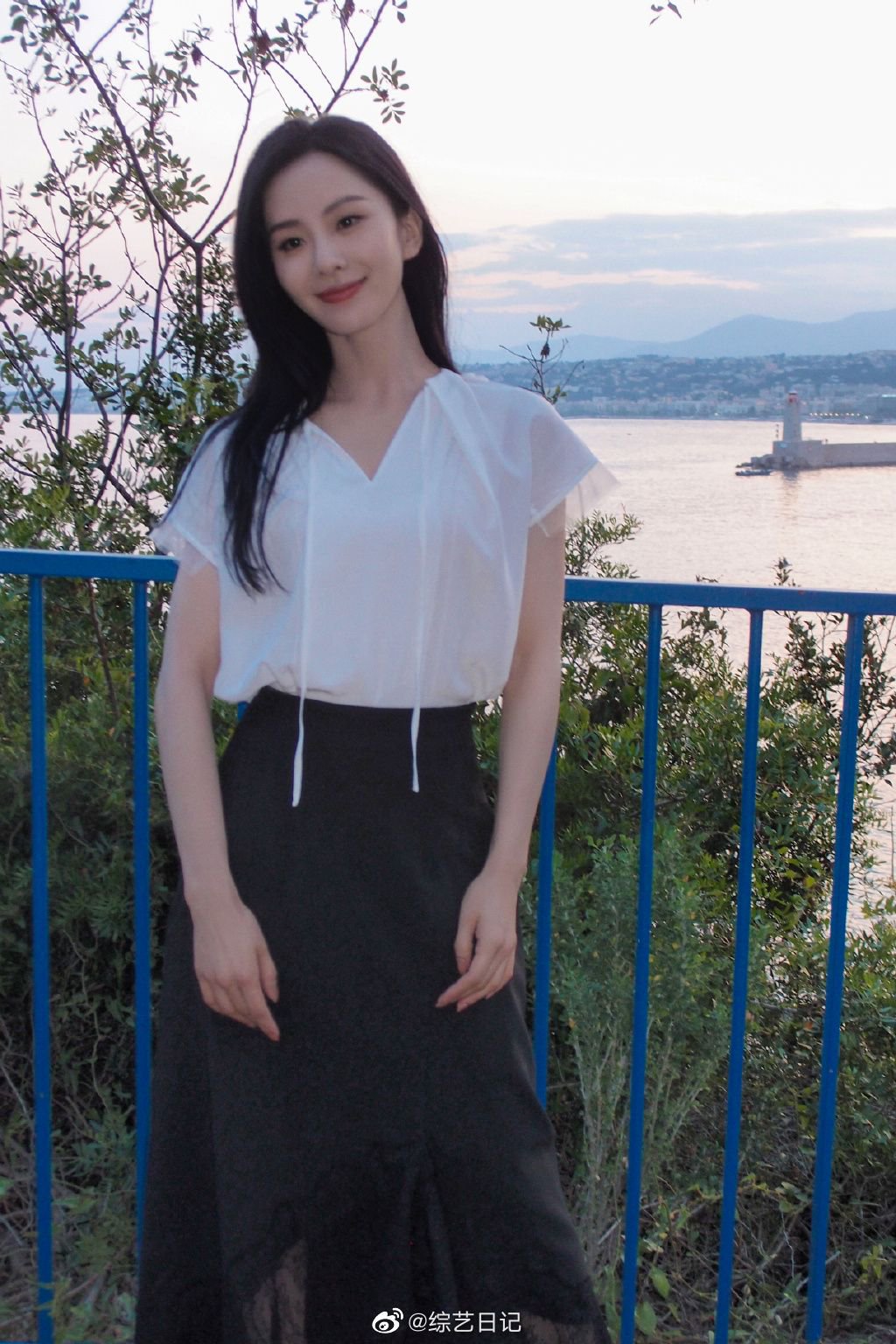 女明星六月营业照来啦!_高清图集_新浪网