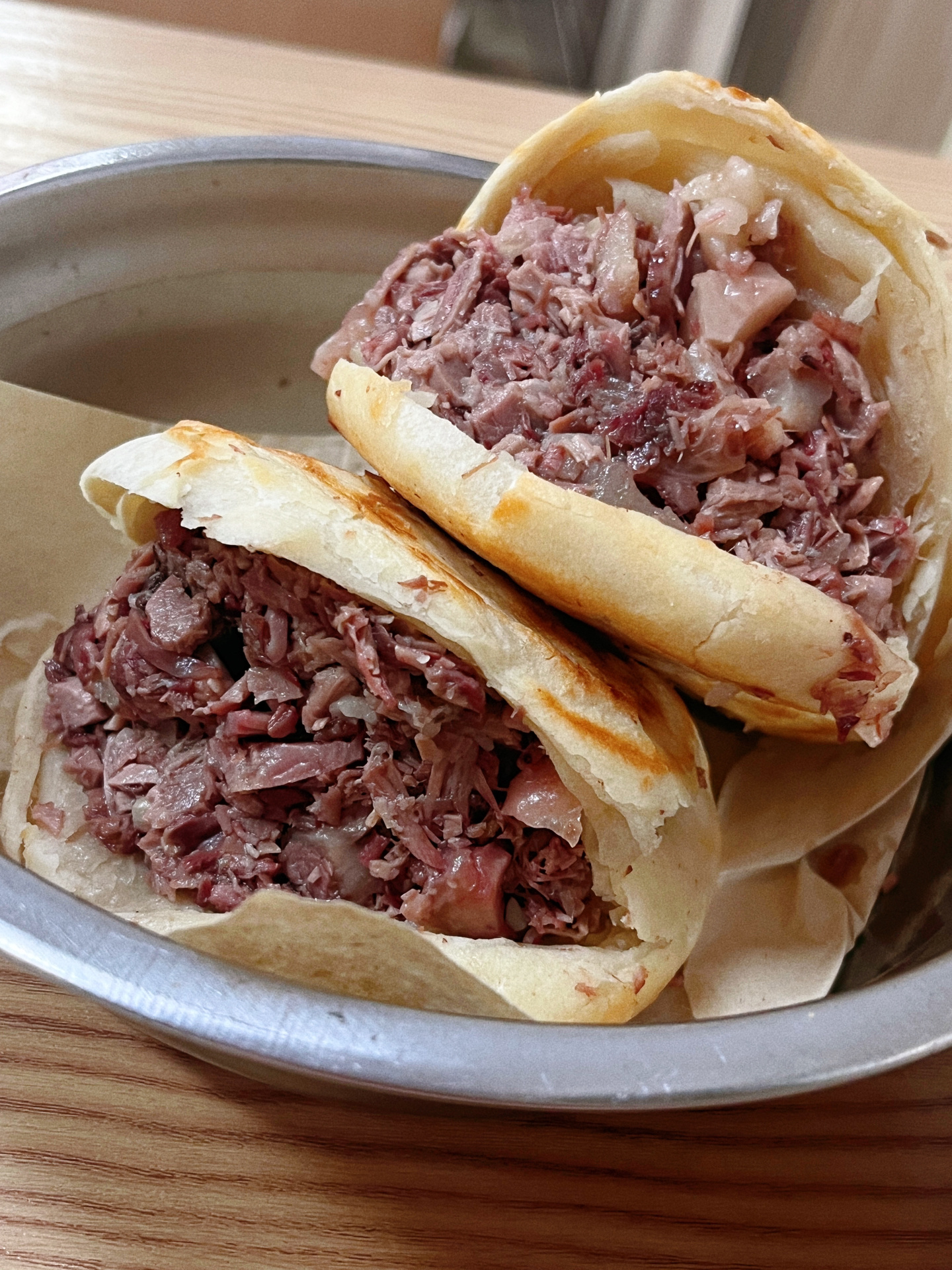 保定三春驴肉火烧 板肠火烧也还行(小腻) 灌肠火烧 不推荐……_高清