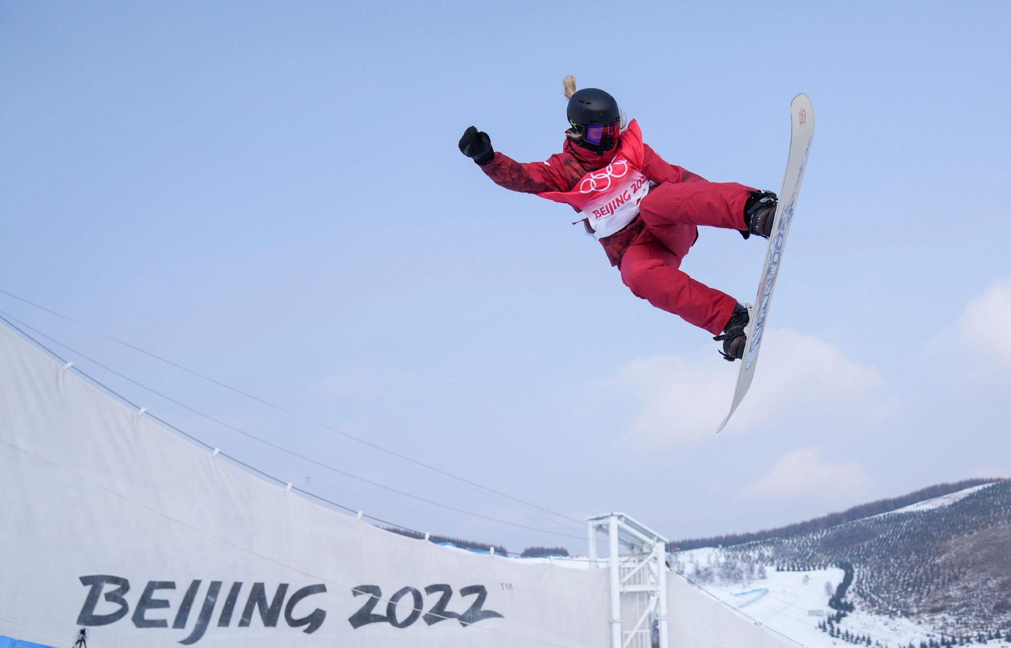 (北京冬奥会)单板滑雪——女子u型场地技巧赛况|新华社|张家口|加拿大