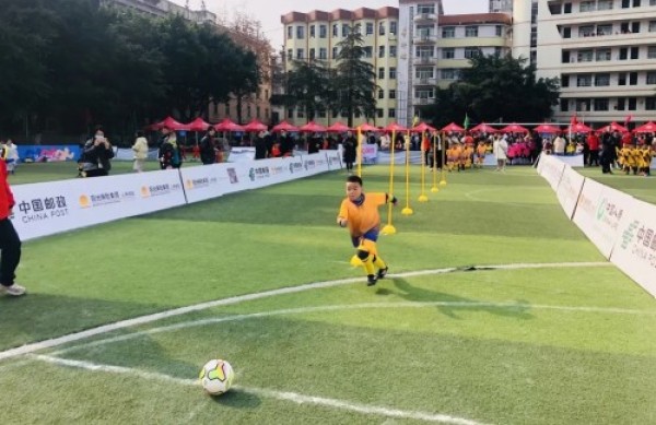 巴中市恩阳一小幼儿园在巴中市幼儿足球展示大会获佳绩休闲区蓝鸢梦想 - Www.slyday.coM