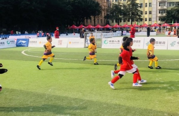 巴中市恩阳一小幼儿园在巴中市幼儿足球展示大会获佳绩休闲区蓝鸢梦想 - Www.slyday.coM