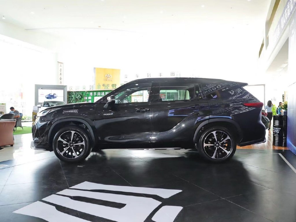 丰田七座SUV亲兄弟内斗，选谁更合适？