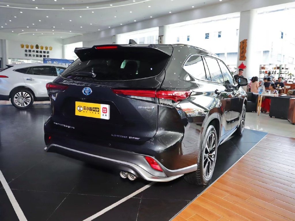 丰田七座SUV亲兄弟内斗，选谁更合适？