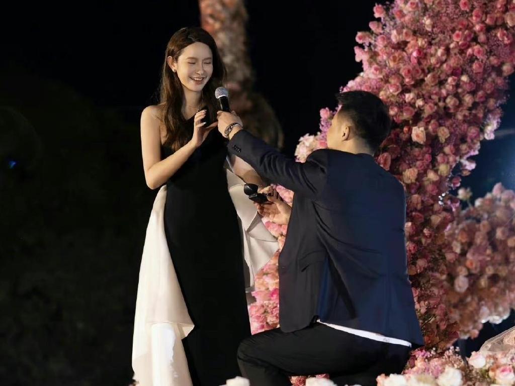 曾与天猫前总裁纠缠不清,即将嫁给富二代|富二代|张大奕|蒋凡_新浪