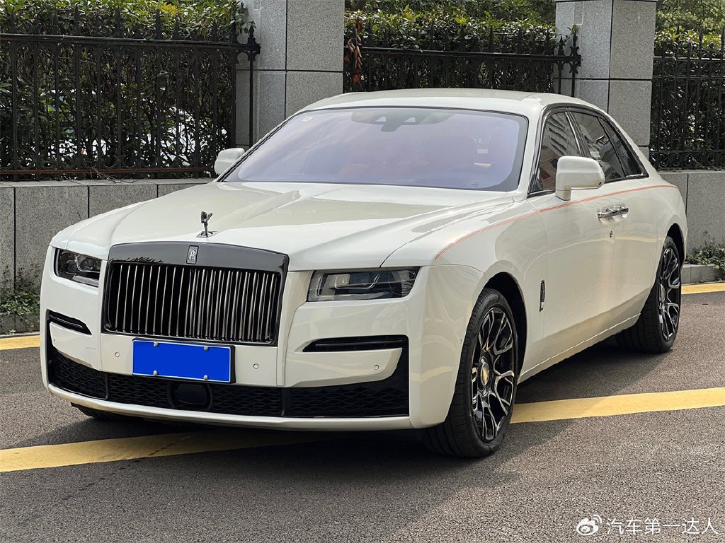 卓越动力和操控稳定性劳斯莱斯古思特b版白外橙内