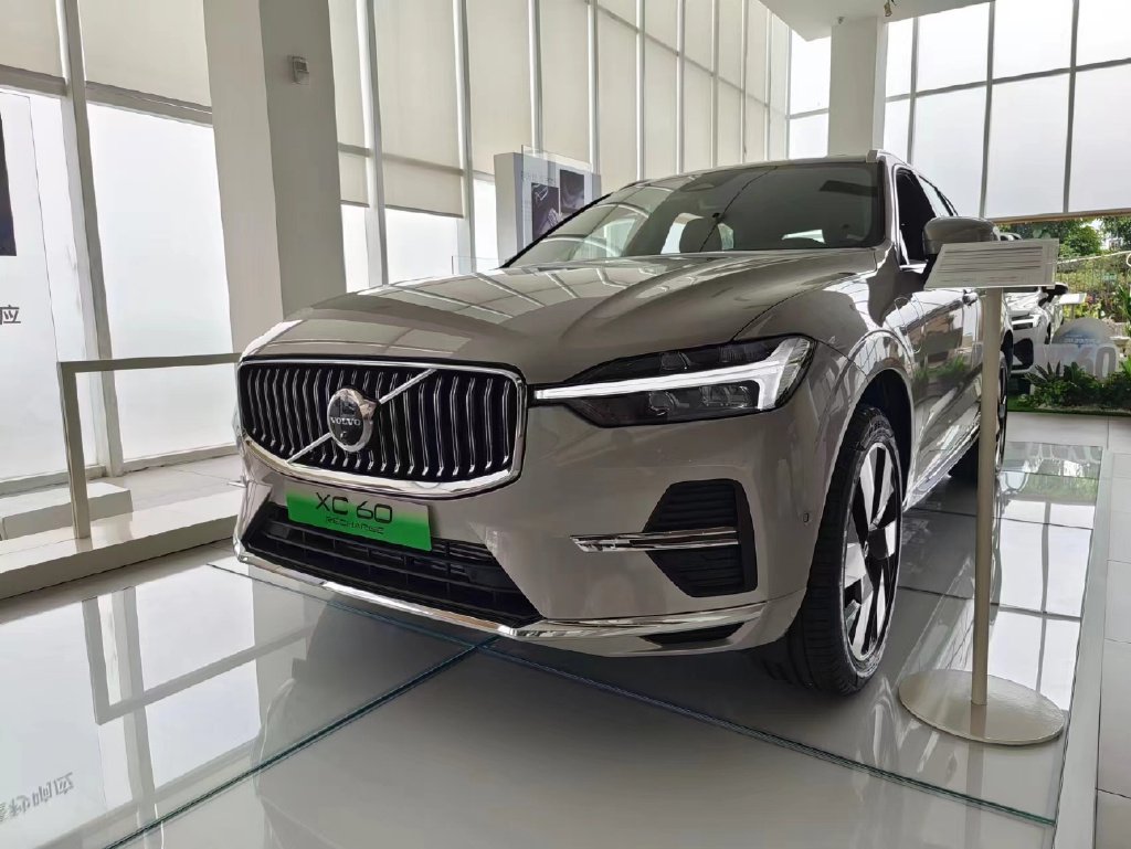 探店沃尔沃xc60t8插电混动版优惠力度大适合入手