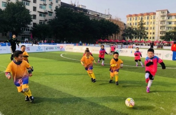 巴中市恩阳一小幼儿园在巴中市幼儿足球展示大会获佳绩休闲区蓝鸢梦想 - Www.slyday.coM