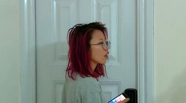 结婚3年反复被丈夫家暴,女子却坚决不愿离婚:“他是我的初恋”休闲区蓝鸢梦想 - Www.slyday.coM 结婚3年反复被丈夫家暴,女子却坚决不愿离婚:“他是我的初恋”休闲区蓝鸢梦想 - Www.slyday.coM
