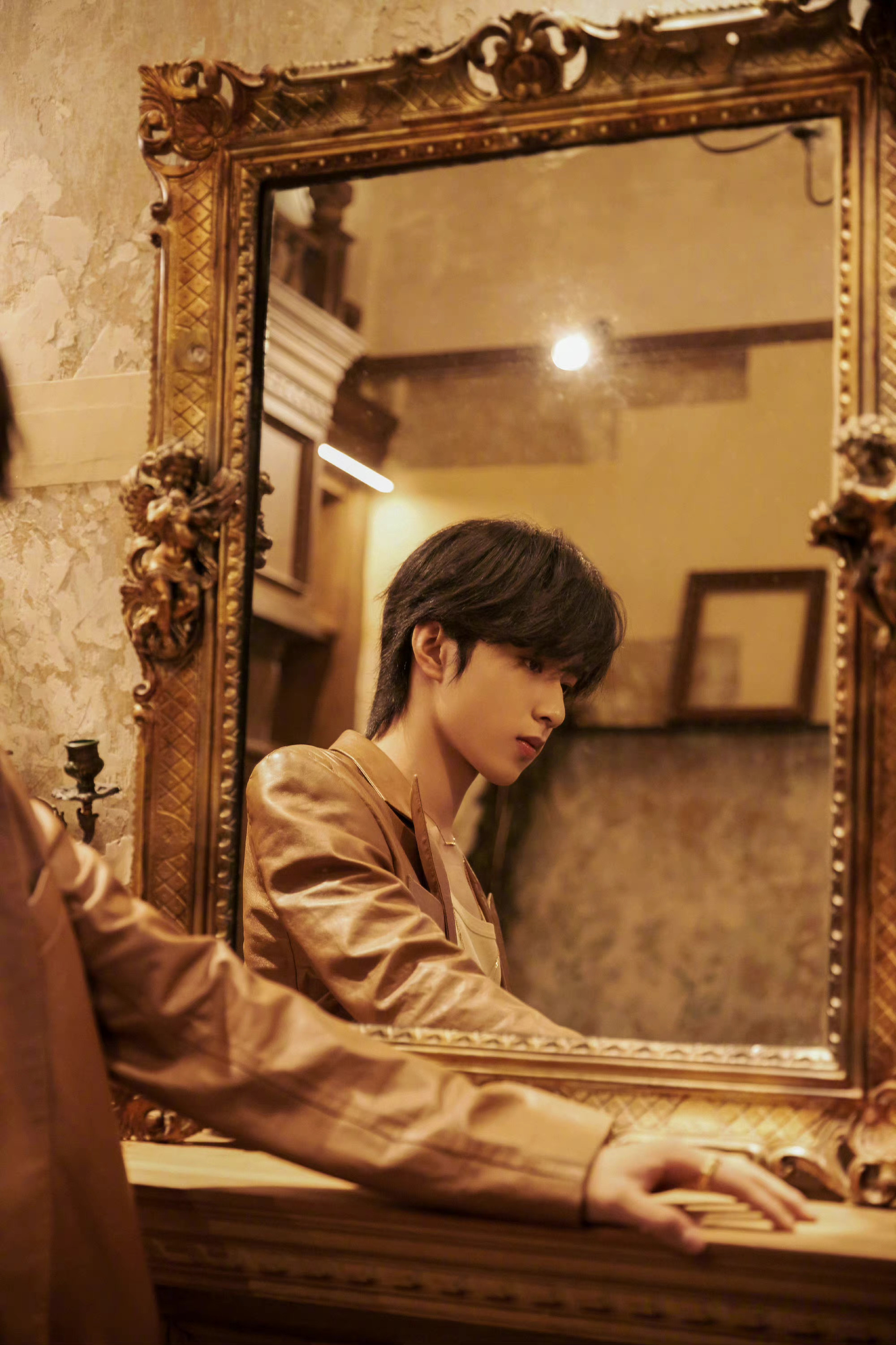 刘耀文|棕色|上班_新浪新闻