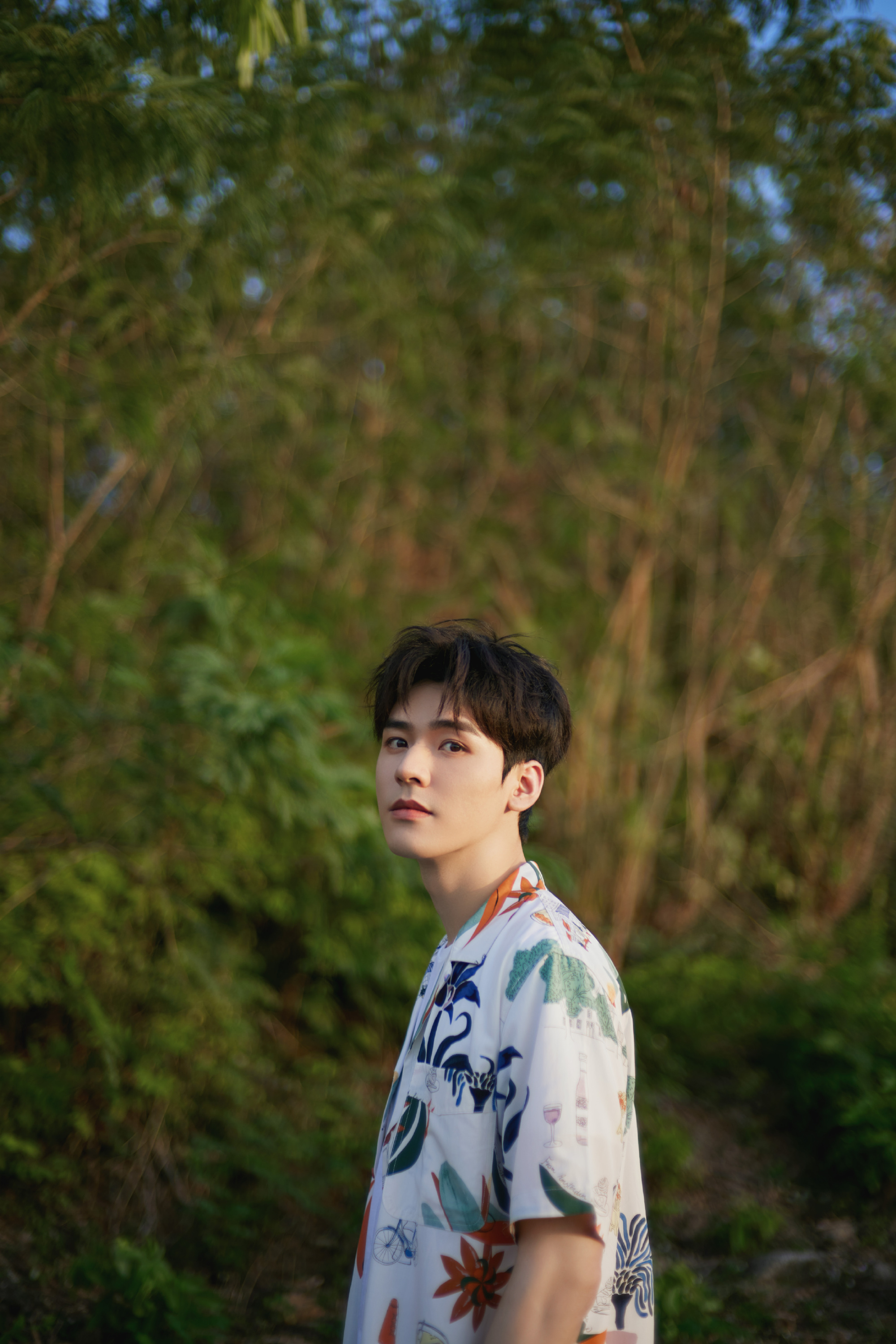 龚俊的旅行记忆写真图_高清图集_新浪网