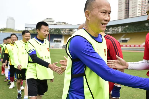 【足球】庆祝澳门回归22周年，这场足球赛浓缩了历史和情怀休闲区蓝鸢梦想 - Www.slyday.coM