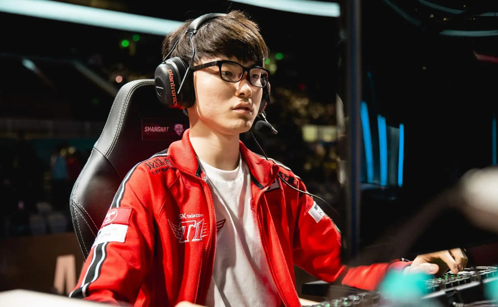 离谱!外媒评选S12最强选手Top20,RNG无一人上榜休闲区蓝鸢梦想 - Www.slyday.coM 离谱!外媒评选S12最强选手Top20,RNG无一人上榜休闲区蓝鸢梦想 - Www.slyday.coM