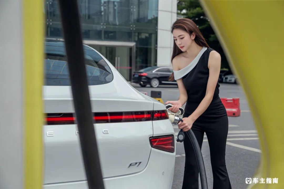 刘思颖sylvia:小鹏在广州应该是有几十个自建自营超充站点,其他品牌