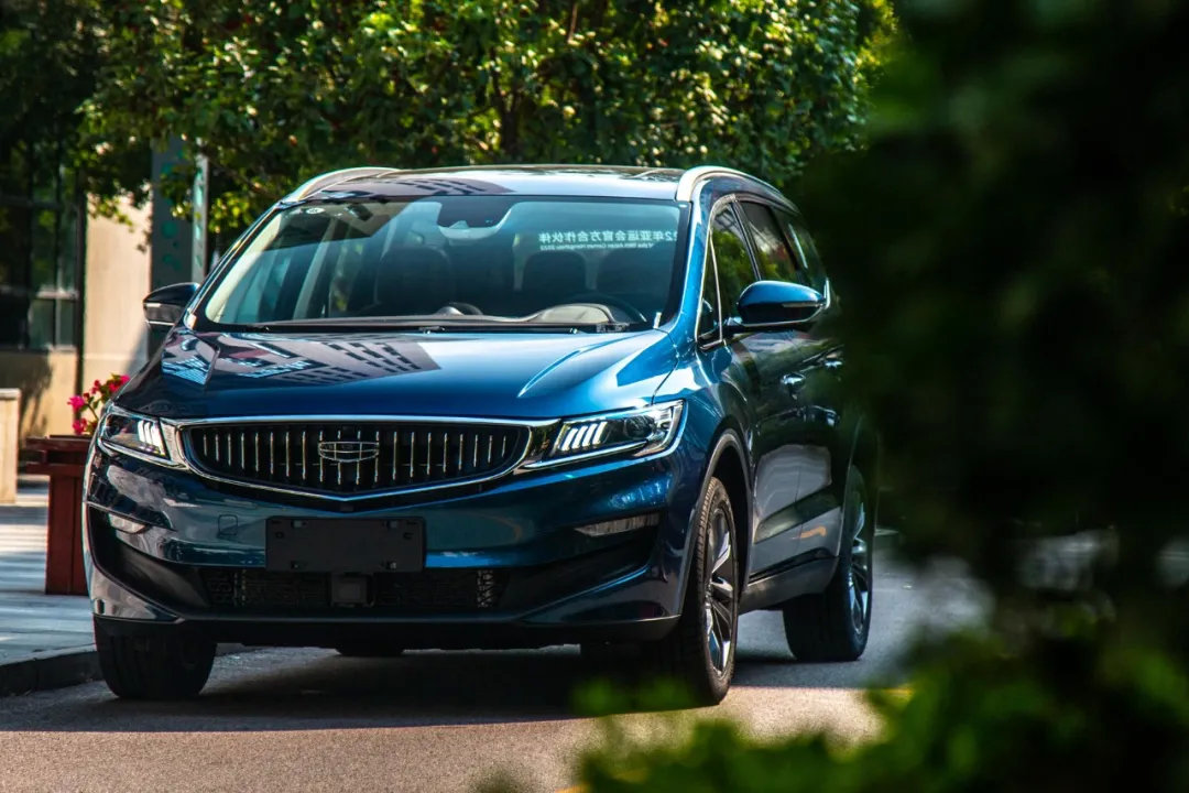 轻试吉利嘉际白金的含量有多少