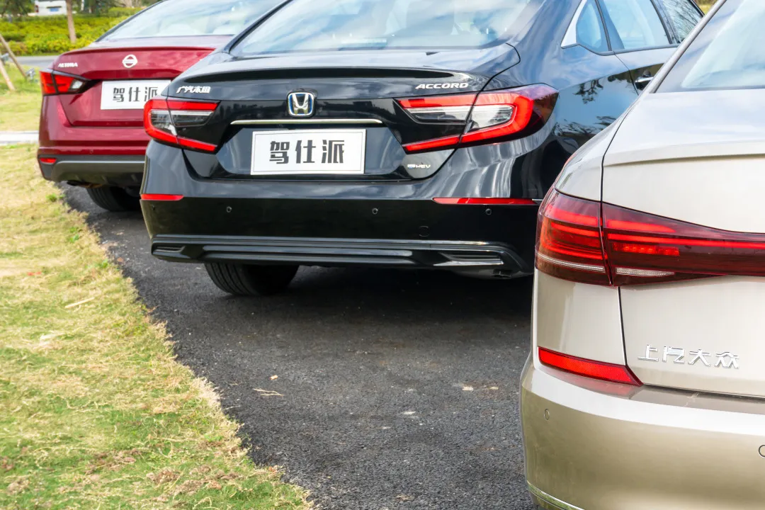 内燃机最后的防线！对比评测2021款天籁/新雅阁/新帕萨特