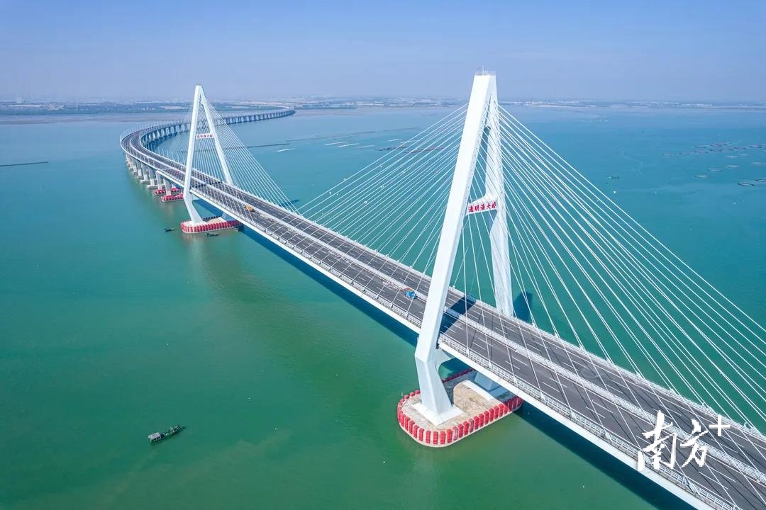 刚刚东雷高速通车东海岛雷州缩短至半小时