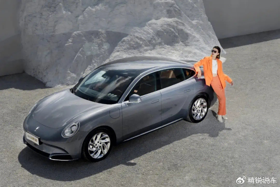 长城欧拉闪电猫一款以未来科技与实用性能为核心的电动汽车