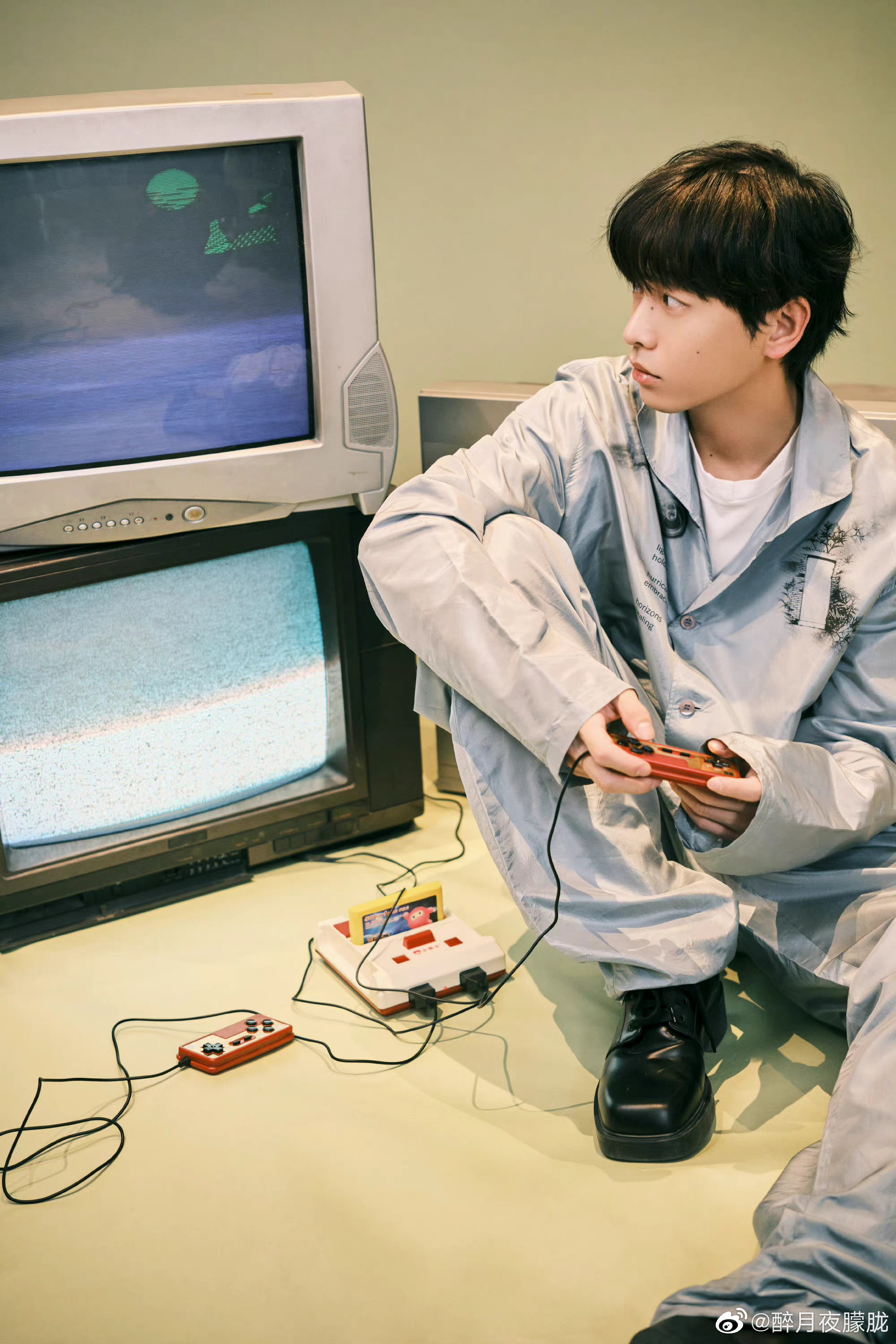 彭昱畅这呆萌干净的眼神,哪里像是28岁,分明就是18岁的大男孩